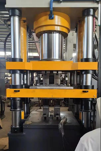 碳化硅制磚機(jī)